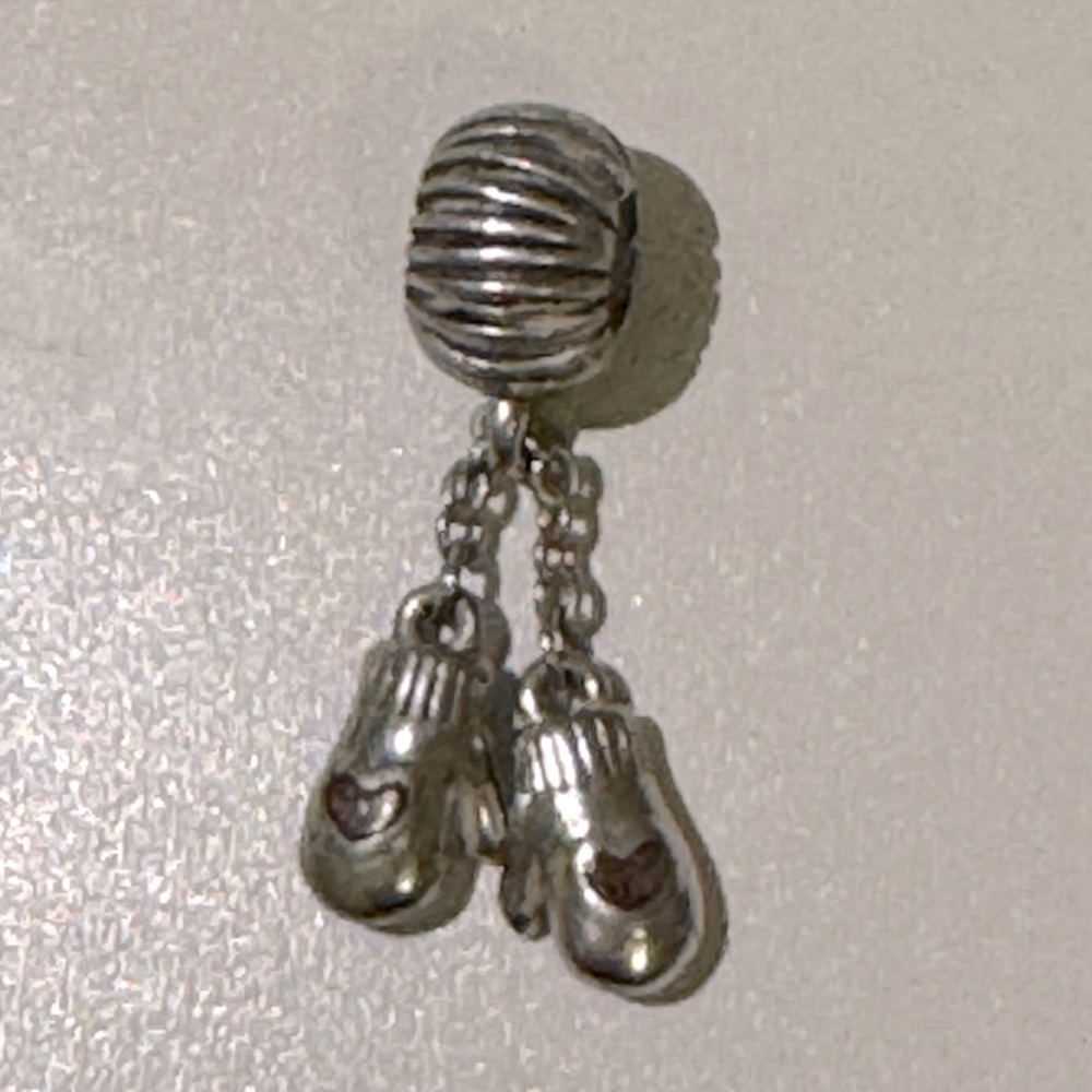 Pandora charm - mittens